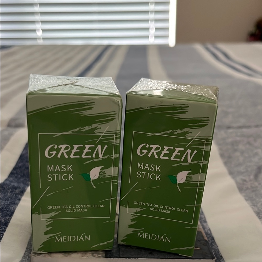 Green Mask Stick with Tea Oil Control